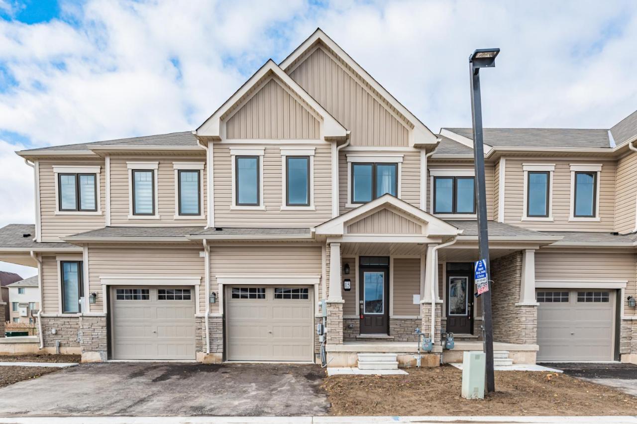 Luxury Townhouse Close To Fairview Casino In Niagara Falls Villa Exterior photo