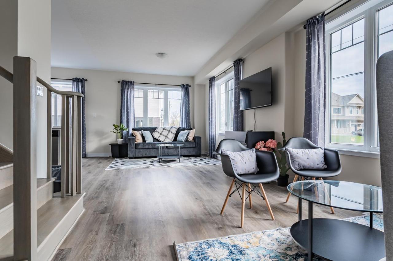 Luxury Townhouse Close To Fairview Casino In Niagara Falls Villa Exterior photo
